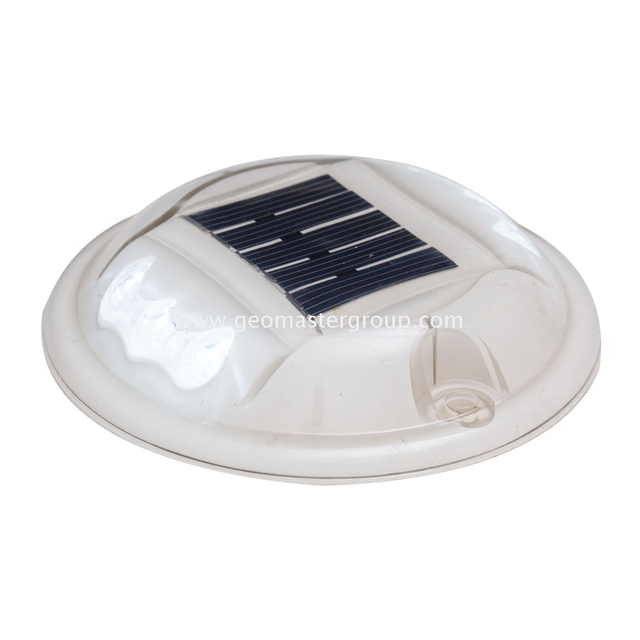Stud de carretera solar
