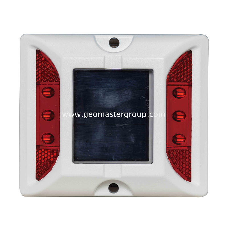 Stud de carretera solar