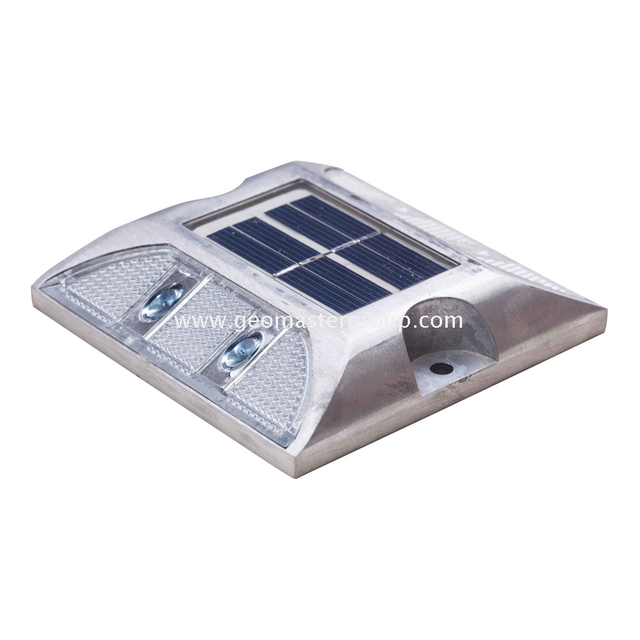 Stud de carretera solar