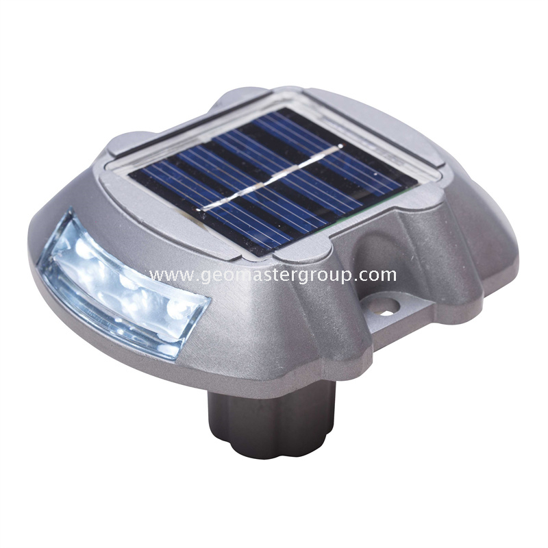 Stud de carretera solar