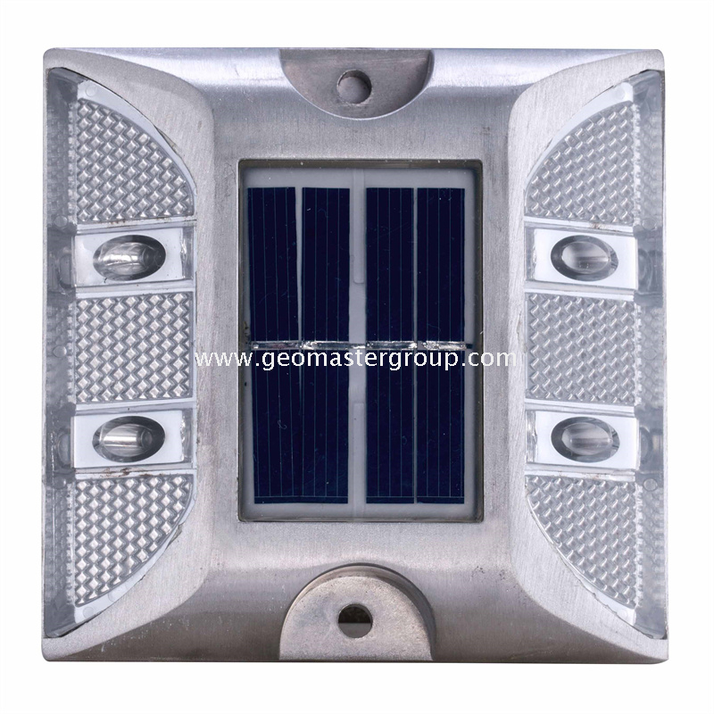 Stud de carretera solar