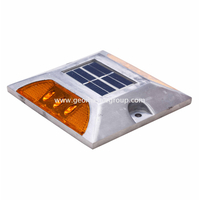 Stud de carretera solar